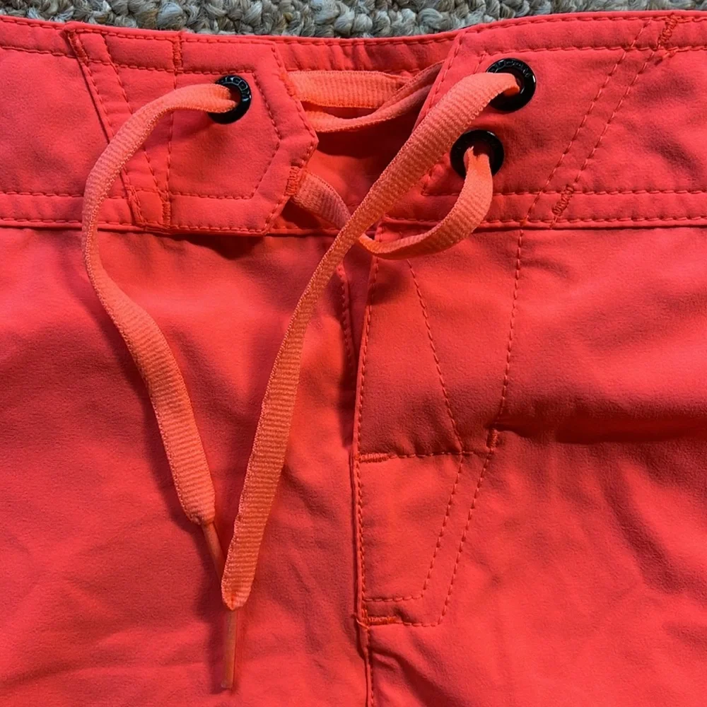 Volcom swim trunks - Picture 2 of 9